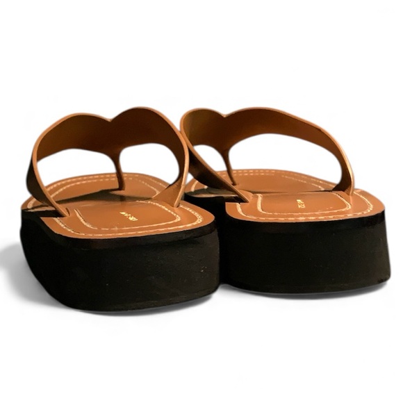 THE ROW Ginza Caramel Leather Sandals - Picture 8 of 11